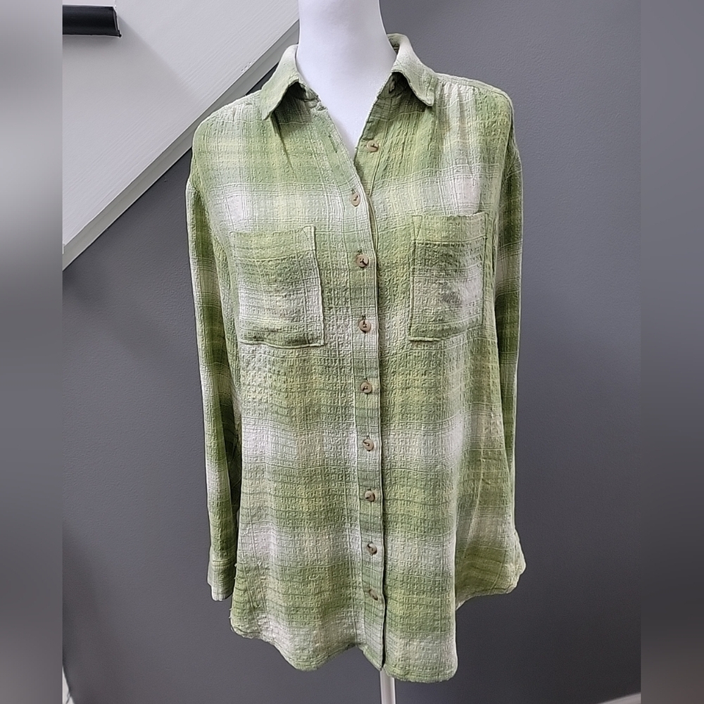 Pilcro Anthropologie Green and White Plaid Button Down Shirt XS Oversized Comfy